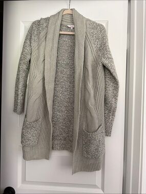 Cozy Open-Front Cable Knit Cardigan Sweater - Light Gray